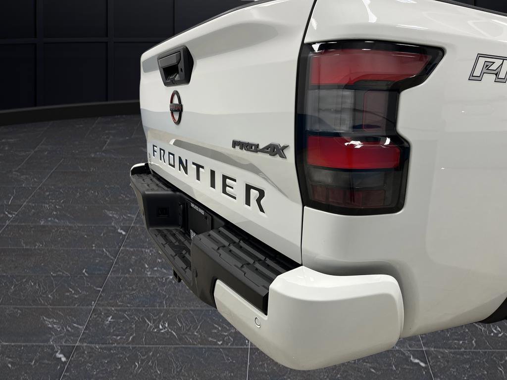 Used 2023 Nissan Frontier PRO-4X image 33