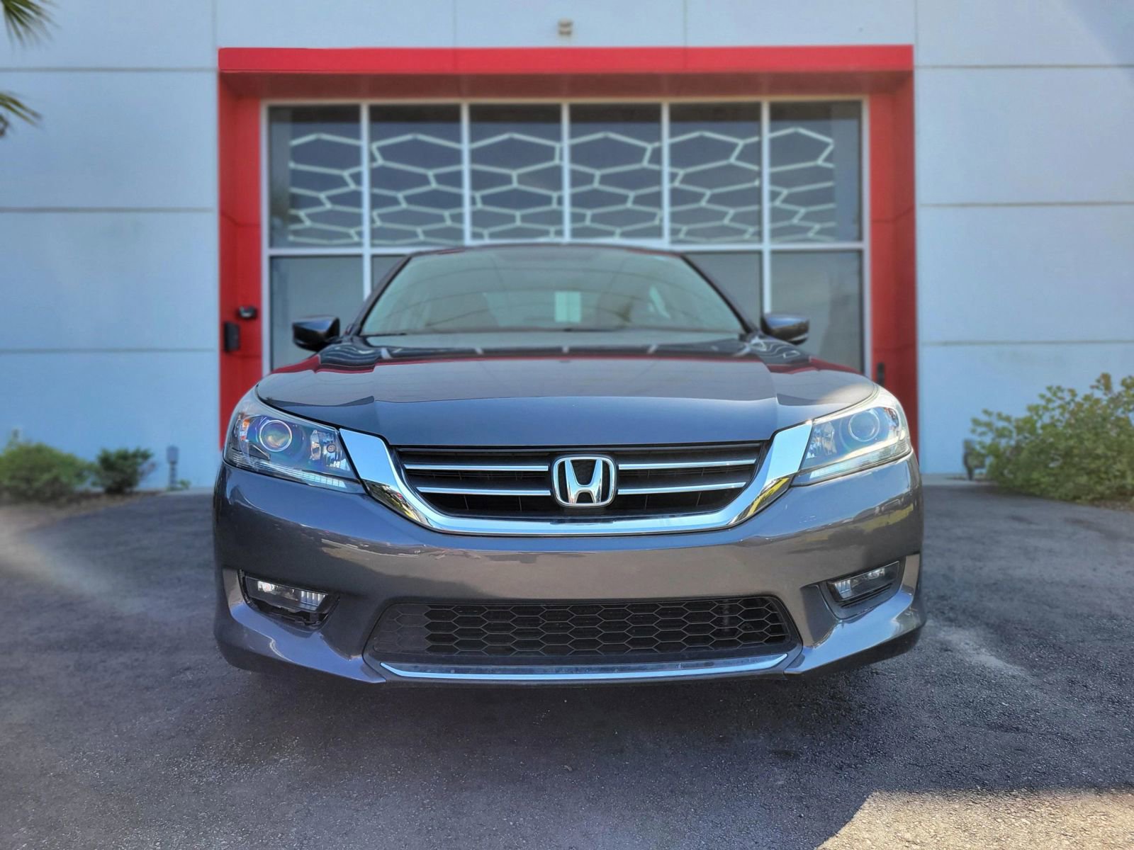 Used 2014 Honda Accord Sport image 2