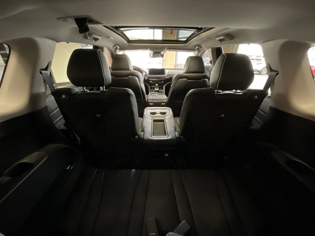 Certified 2023 Acura MDX SH-AWD w/ Advance Package image 27