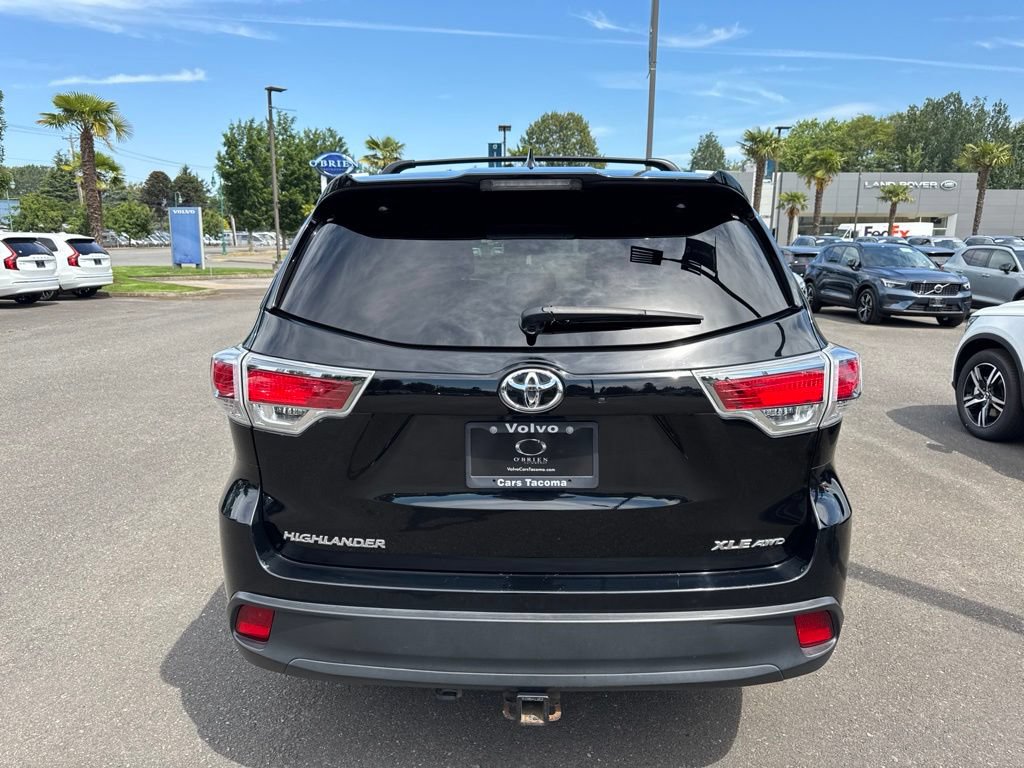Used 2015 Toyota Highlander XLE AWD/4WD image 6