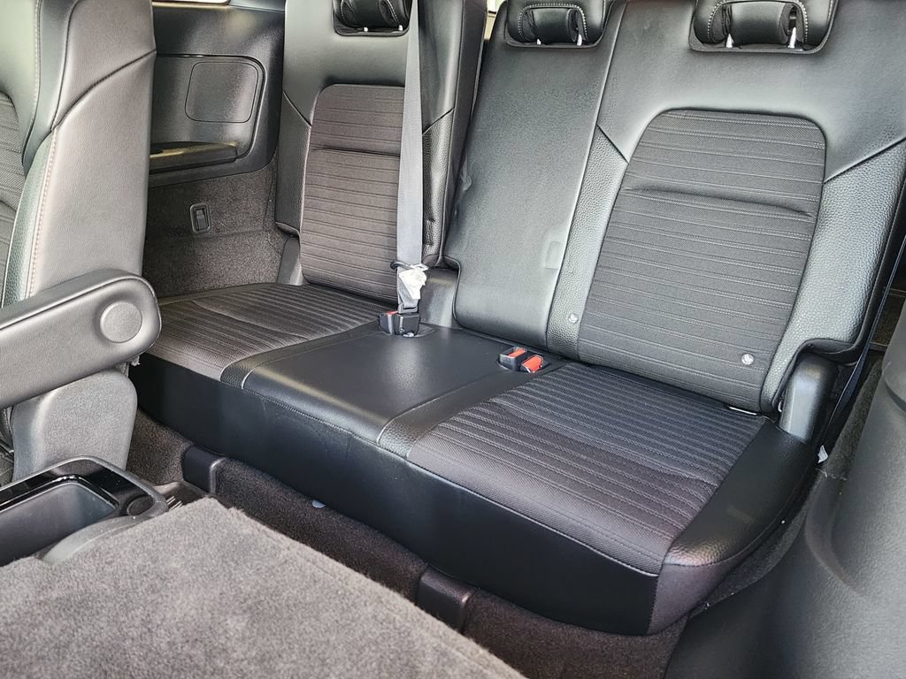 Used 2023 Nissan Pathfinder Rock Creek AWD/4WD image 14