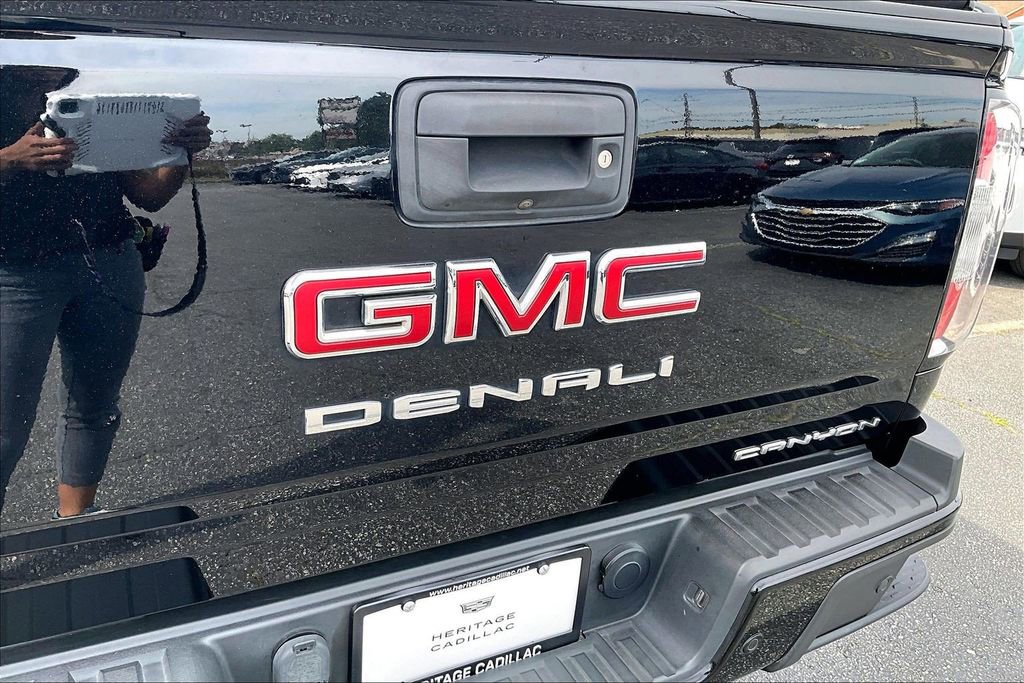 Used 2021 GMC Canyon Denali image 25