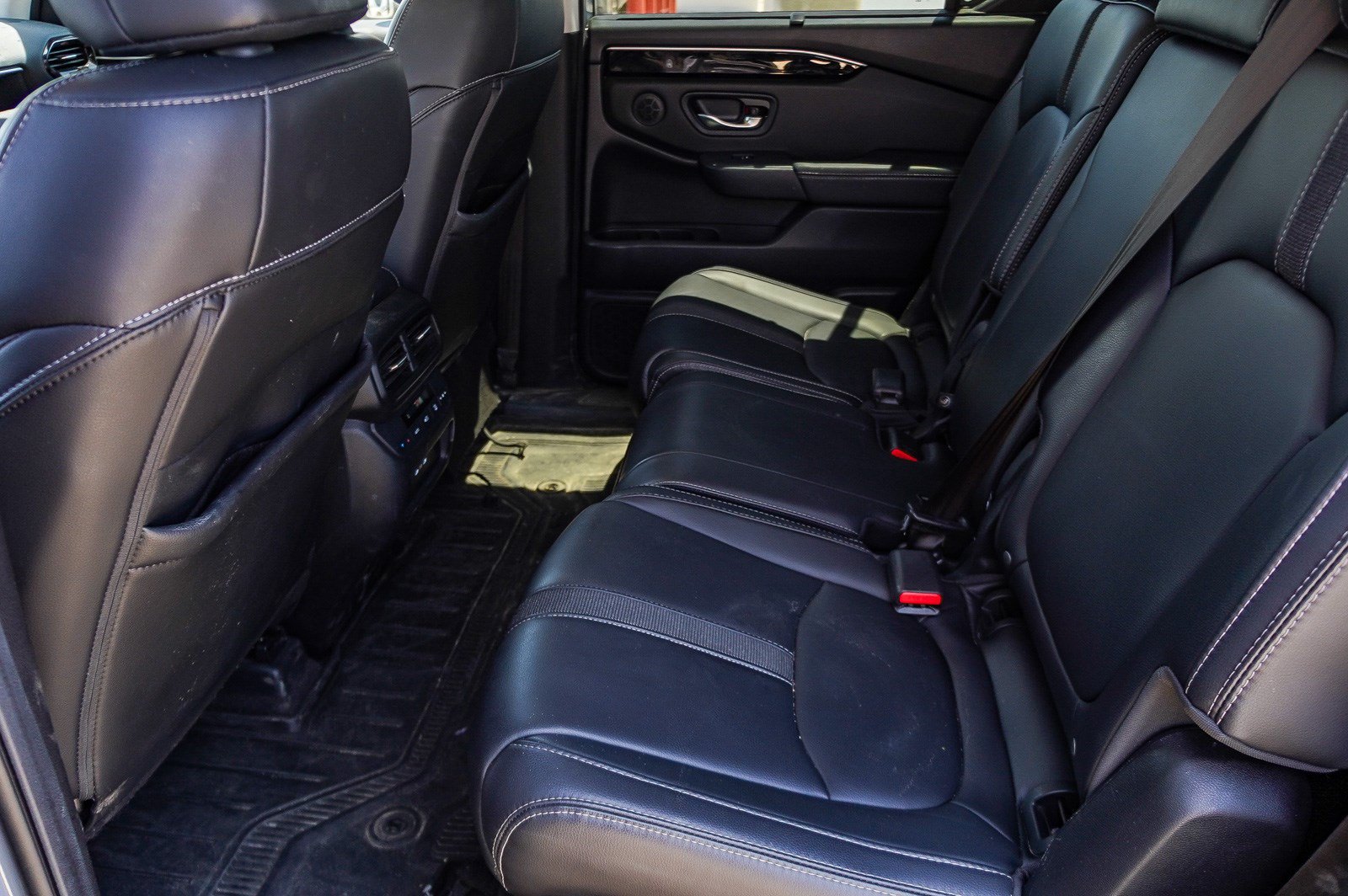 Used 2024 Honda Pilot Touring image 20