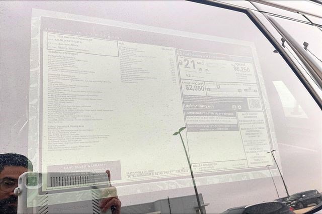 New 2026 Land Rover Discovery Dynamic SE image 16