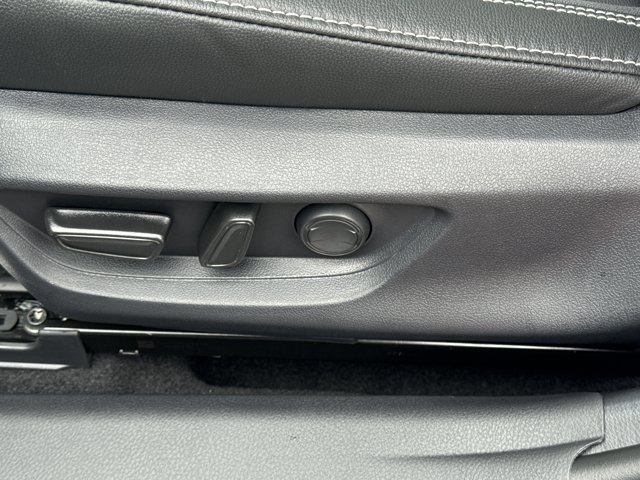 Used 2026 Toyota Camry SE w/ Convenience Package FWD image 14