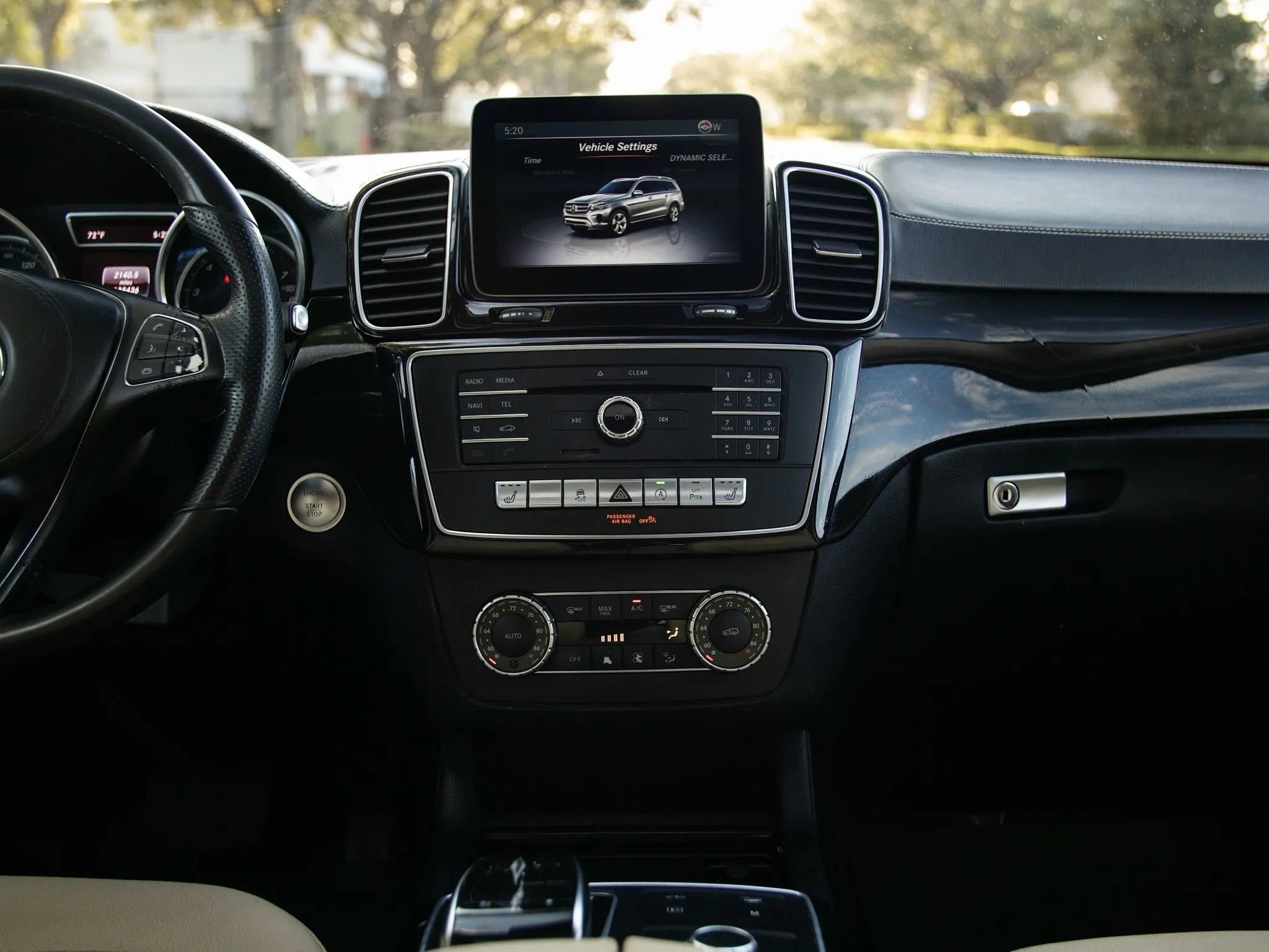 Used 2017 Mercedes-Benz GLS 450 4MATIC image 39