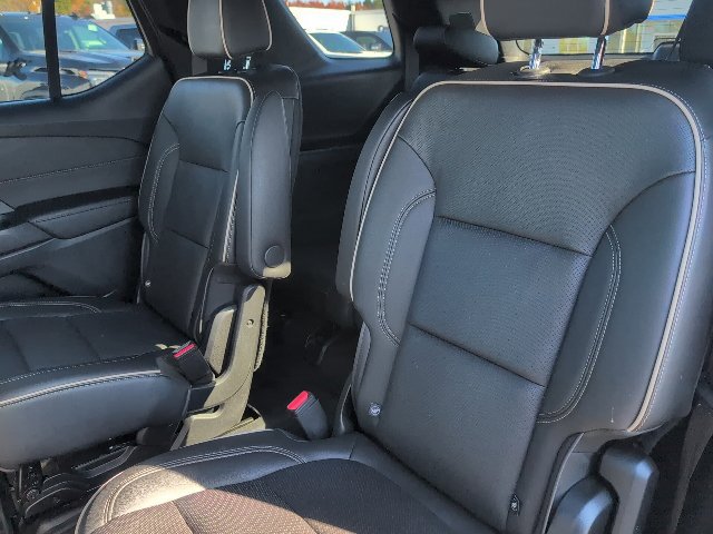 Used 2022 Chevrolet Traverse Premier w/ LPO, Floor Liner Package FWD image 32