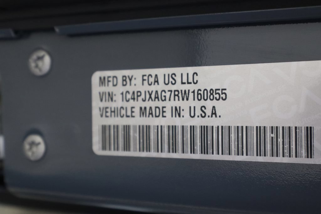 Used 2024 Jeep Wrangler Sport AWD/4WD image 41