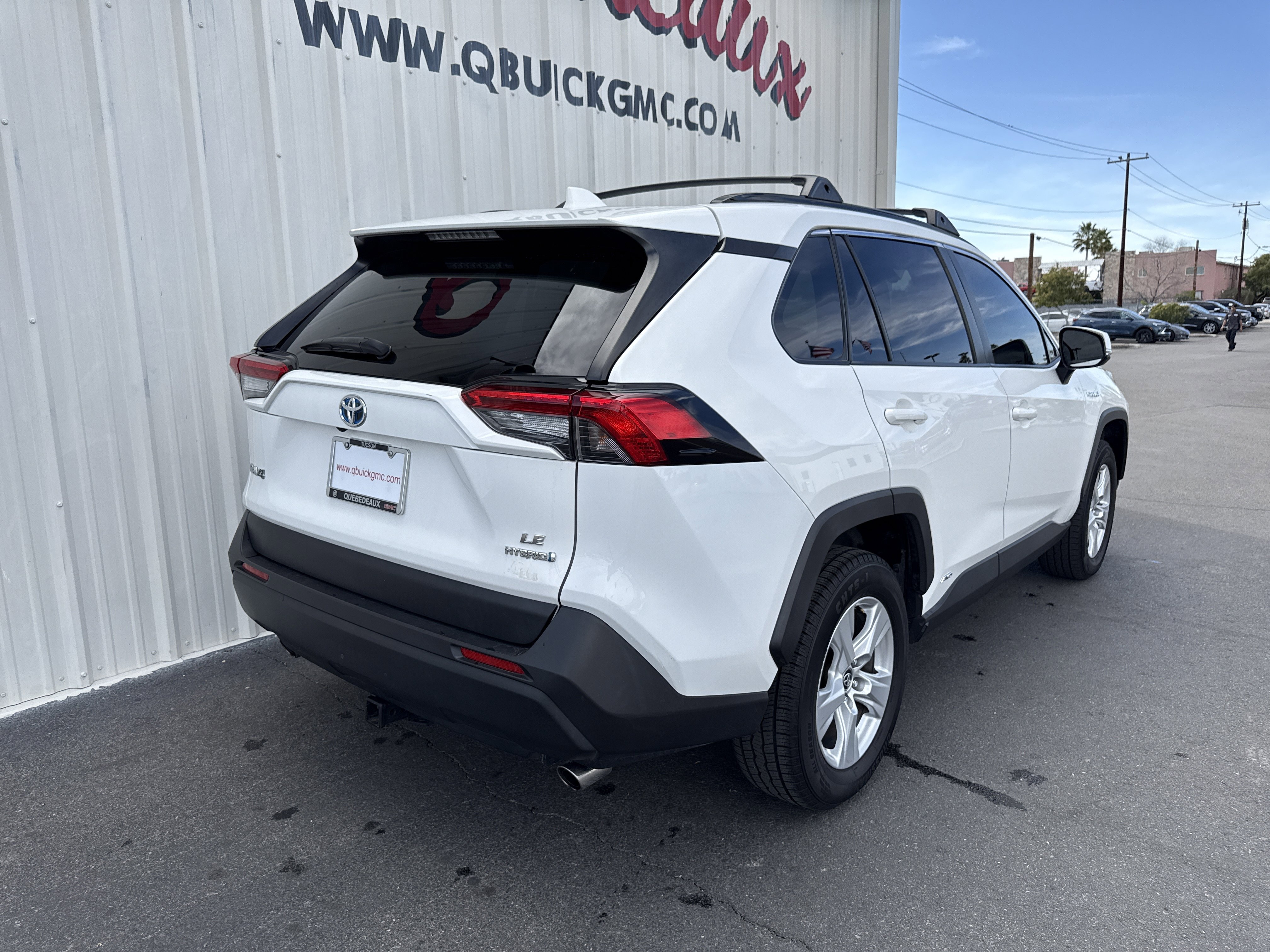 Used 2020 Toyota RAV4 LE image 27