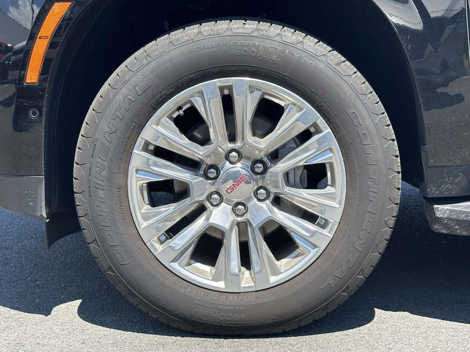 Certified 2025 GMC Yukon Denali AWD/4WD image 7