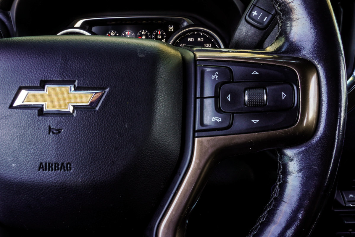 Used 2021 Chevrolet Silverado 1500 High Country w/ Technology Package AWD/4WD image 30
