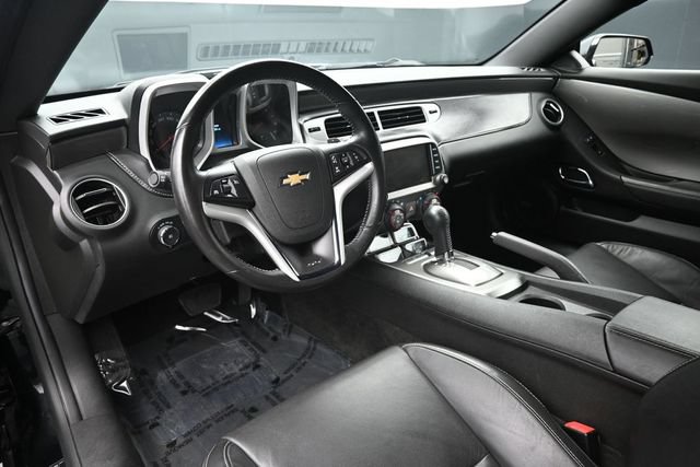 Used 2014 Chevrolet Camaro SS w/ RS Package RWD image 11