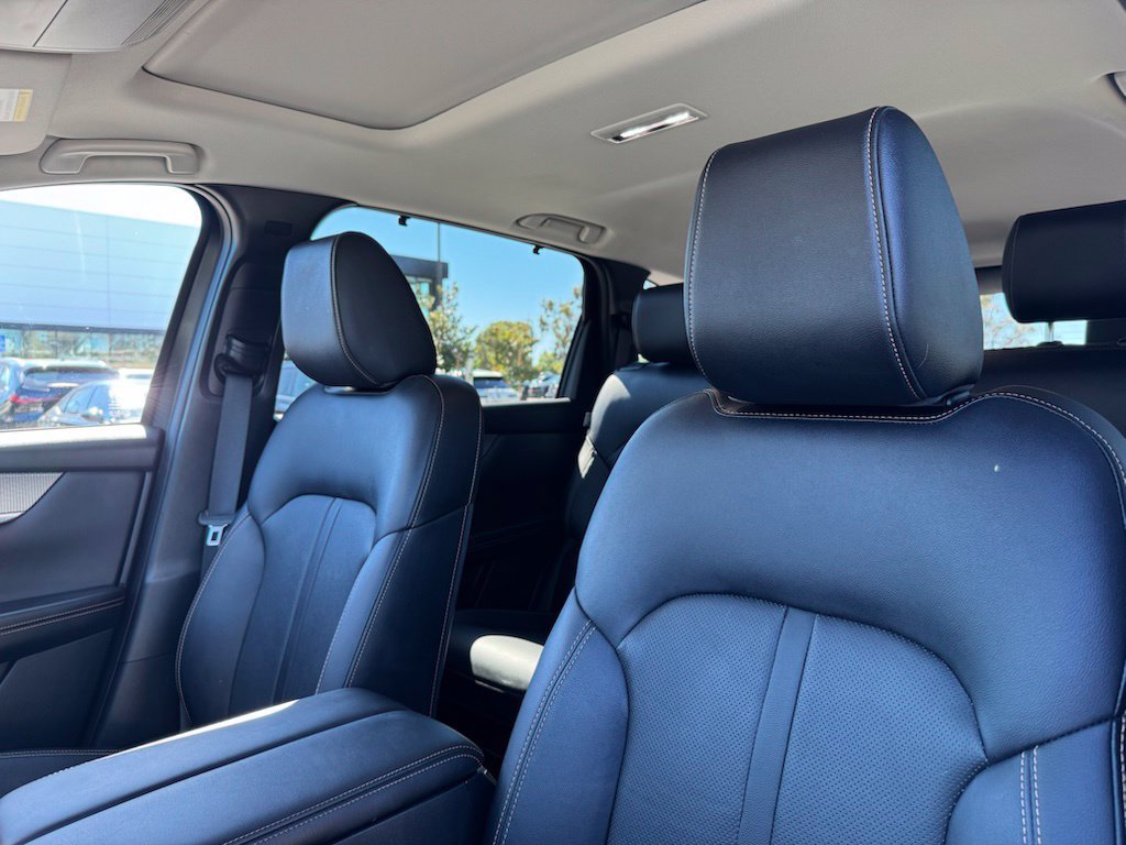 Certified 2024 MAZDA CX-90 Plug-In Hybrid w/ Preferred AWD/4WD image 17