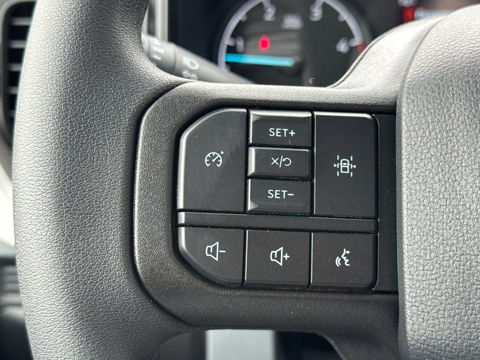 New 2026 Ford F550 2WD SuperCab Super Duty image 23