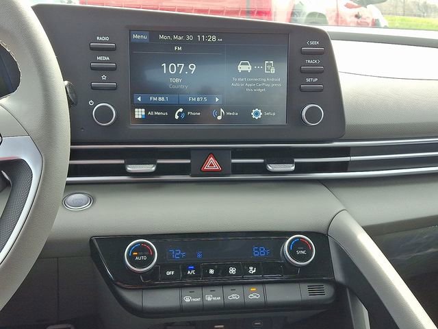 New 2026 Hyundai Elantra Sport image 7