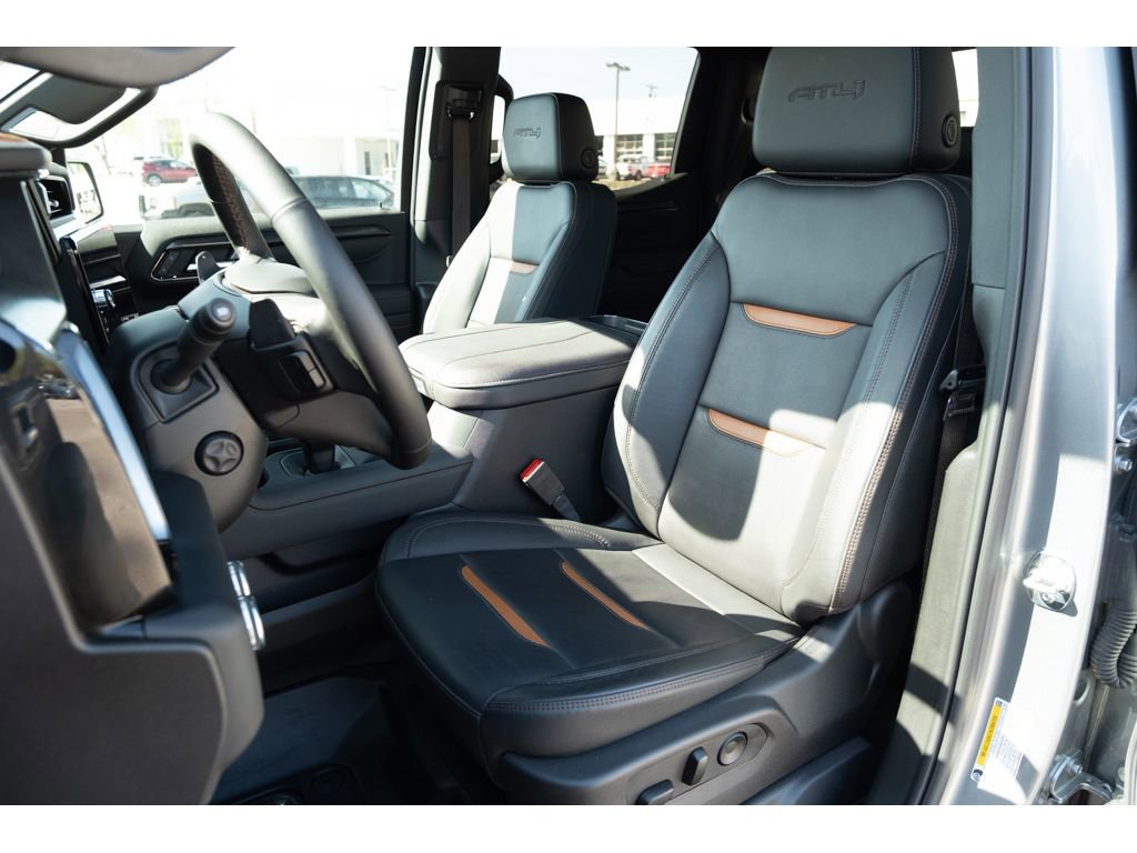 Used 2025 GMC Sierra 1500 AT4 w/ AT4 Premium Package image 12