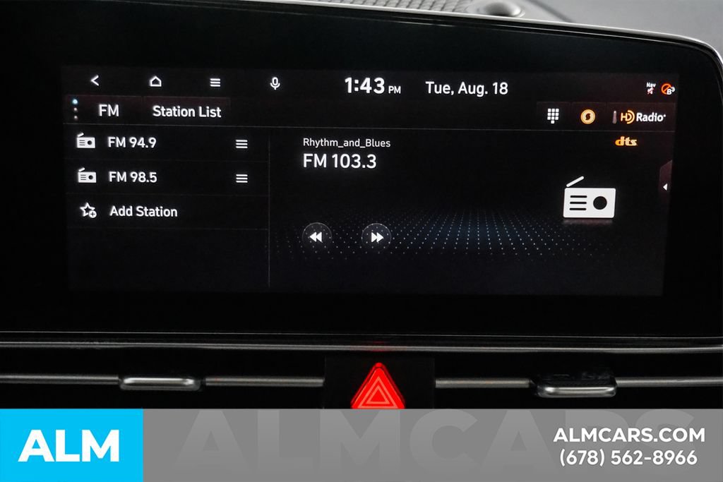 Used 2025 Hyundai Elantra Limited FWD image 38
