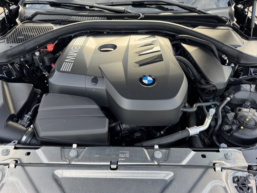 Used 2025 BMW 330i Sedan w/ Premium Package image 32