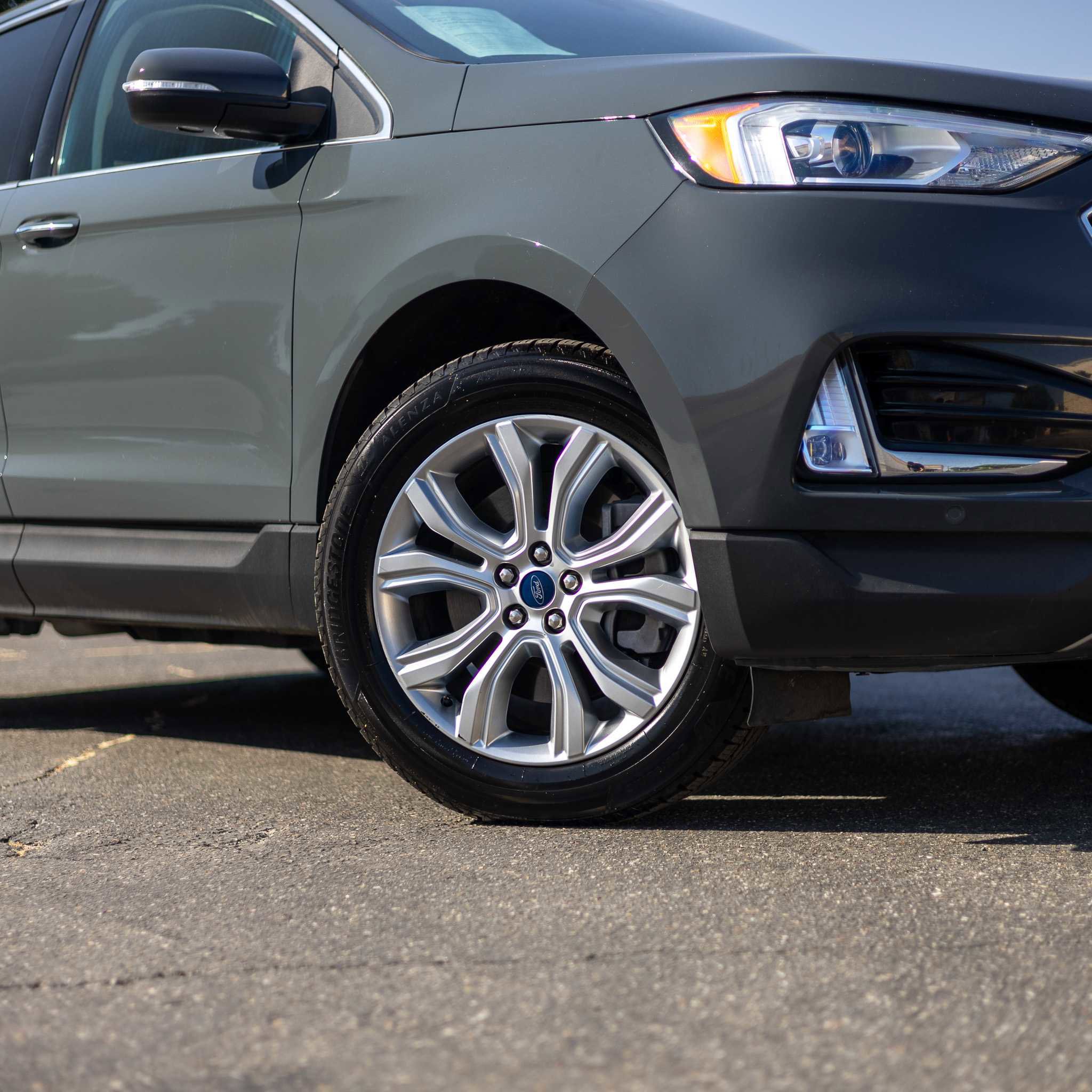 Used 2021 Ford Edge Titanium w/ Cargo Accessory Package image 10