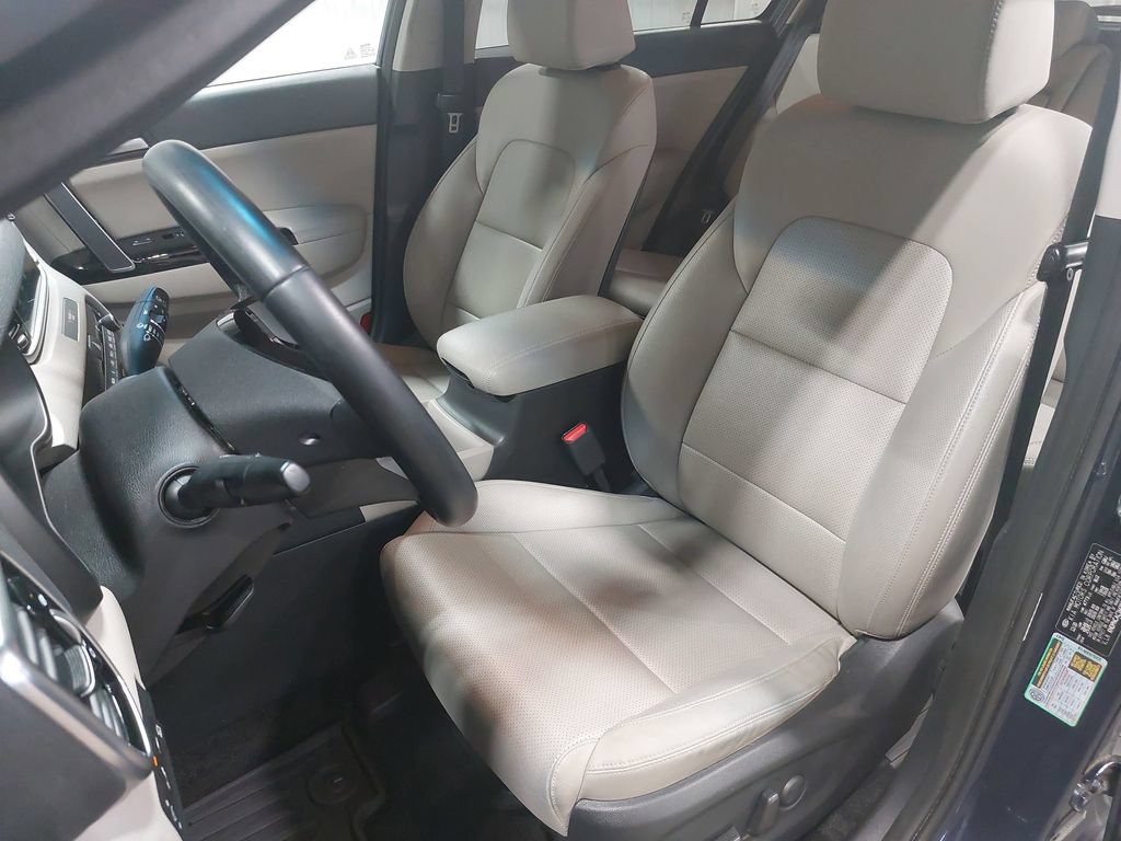Used 2021 Kia Sportage EX AWD/4WD image 15
