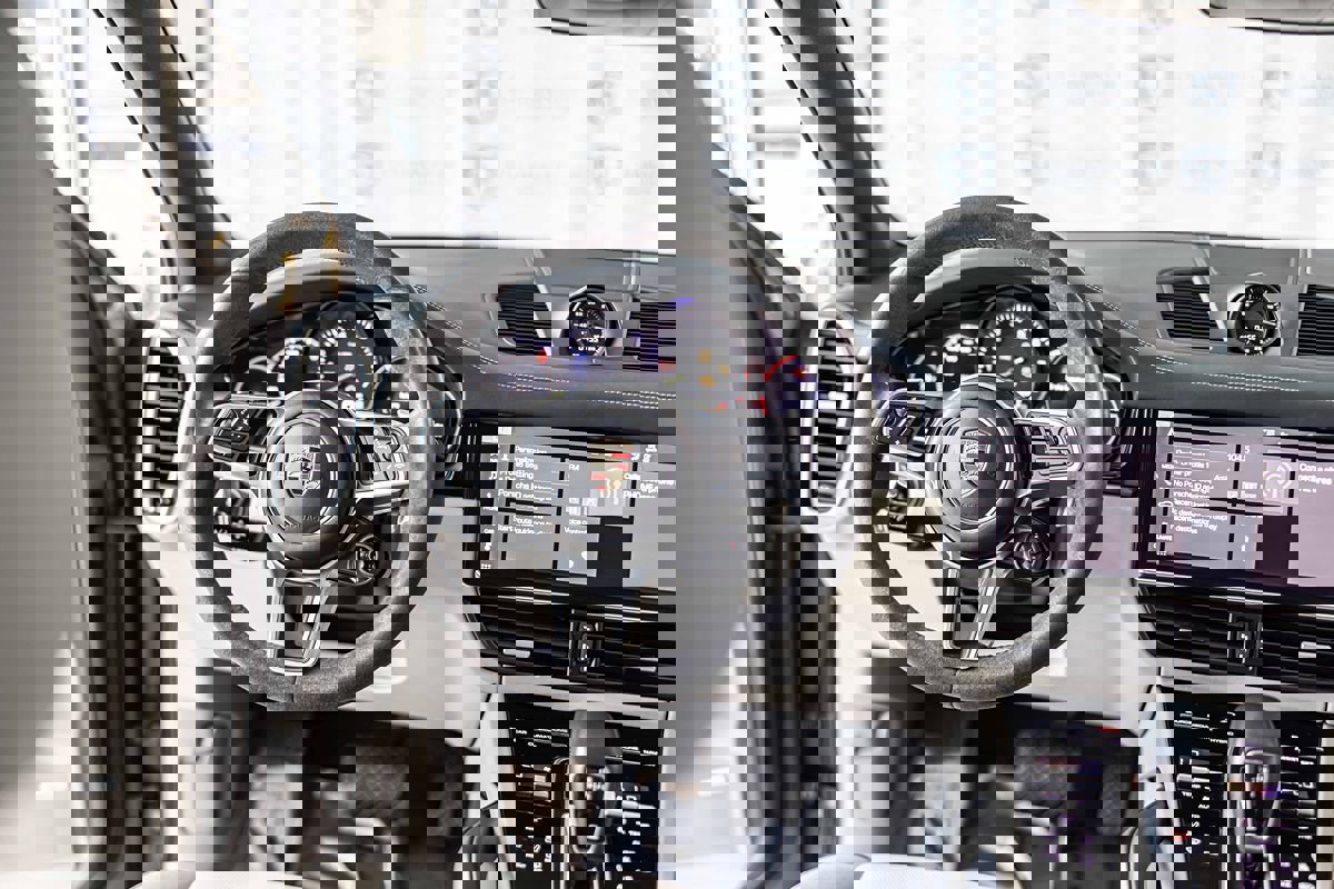 Used 2021 Porsche Cayenne E-Hybrid image 38