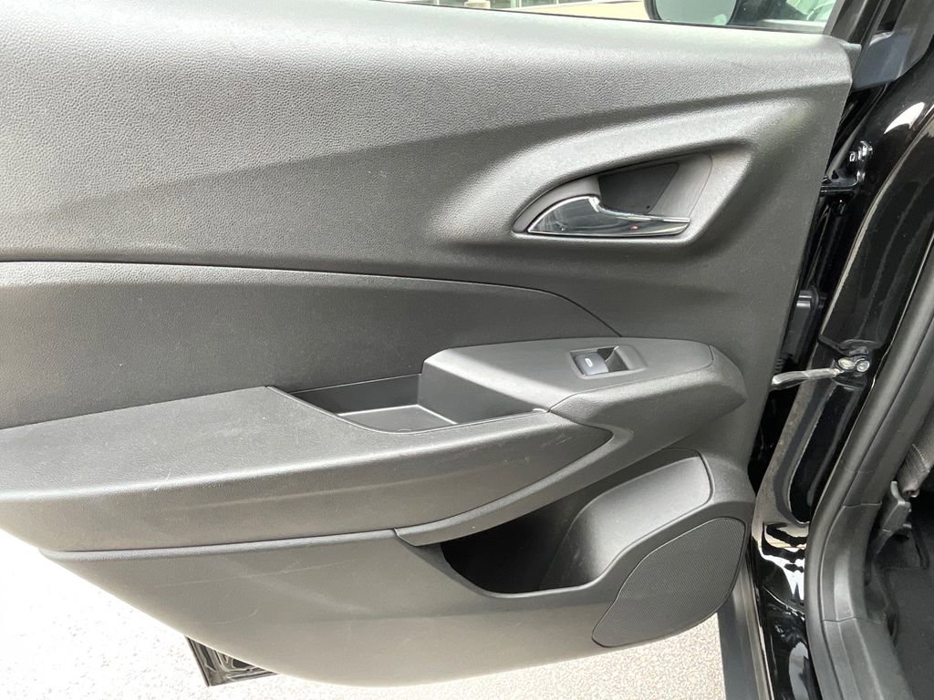 Used 2024 Chevrolet Trax LT image 22