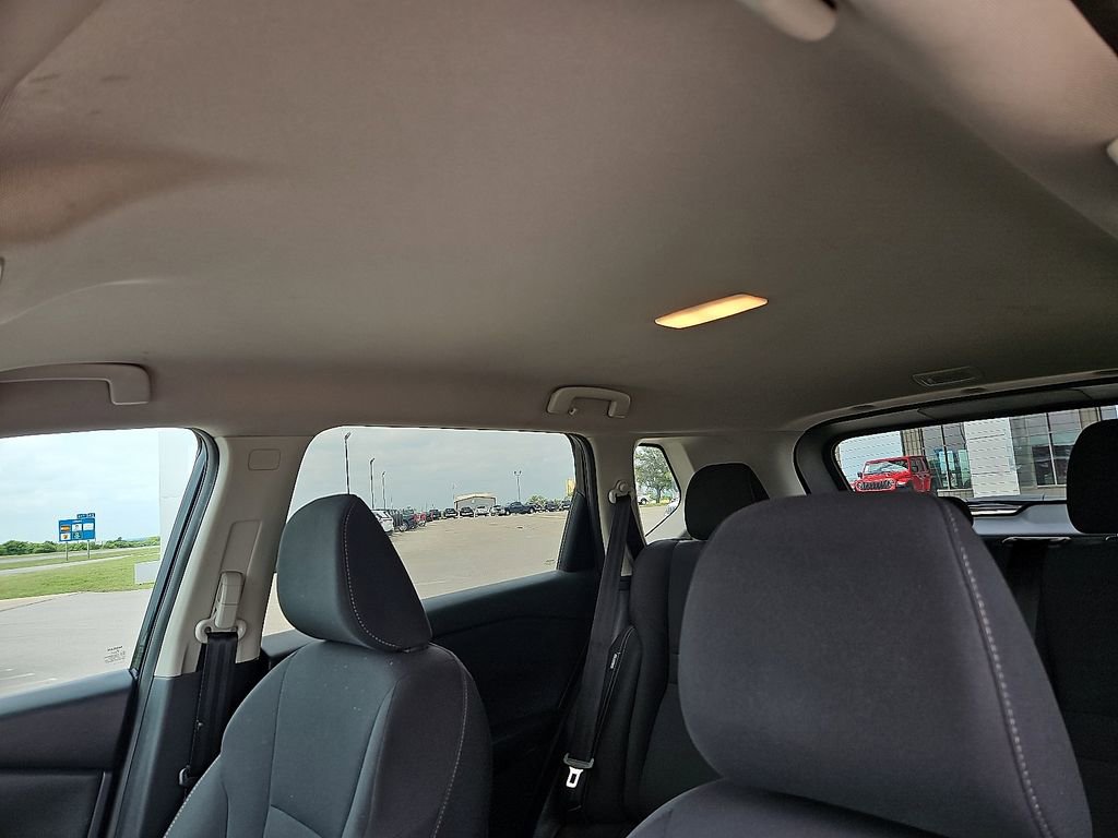 Used 2024 Nissan Rogue S image 20