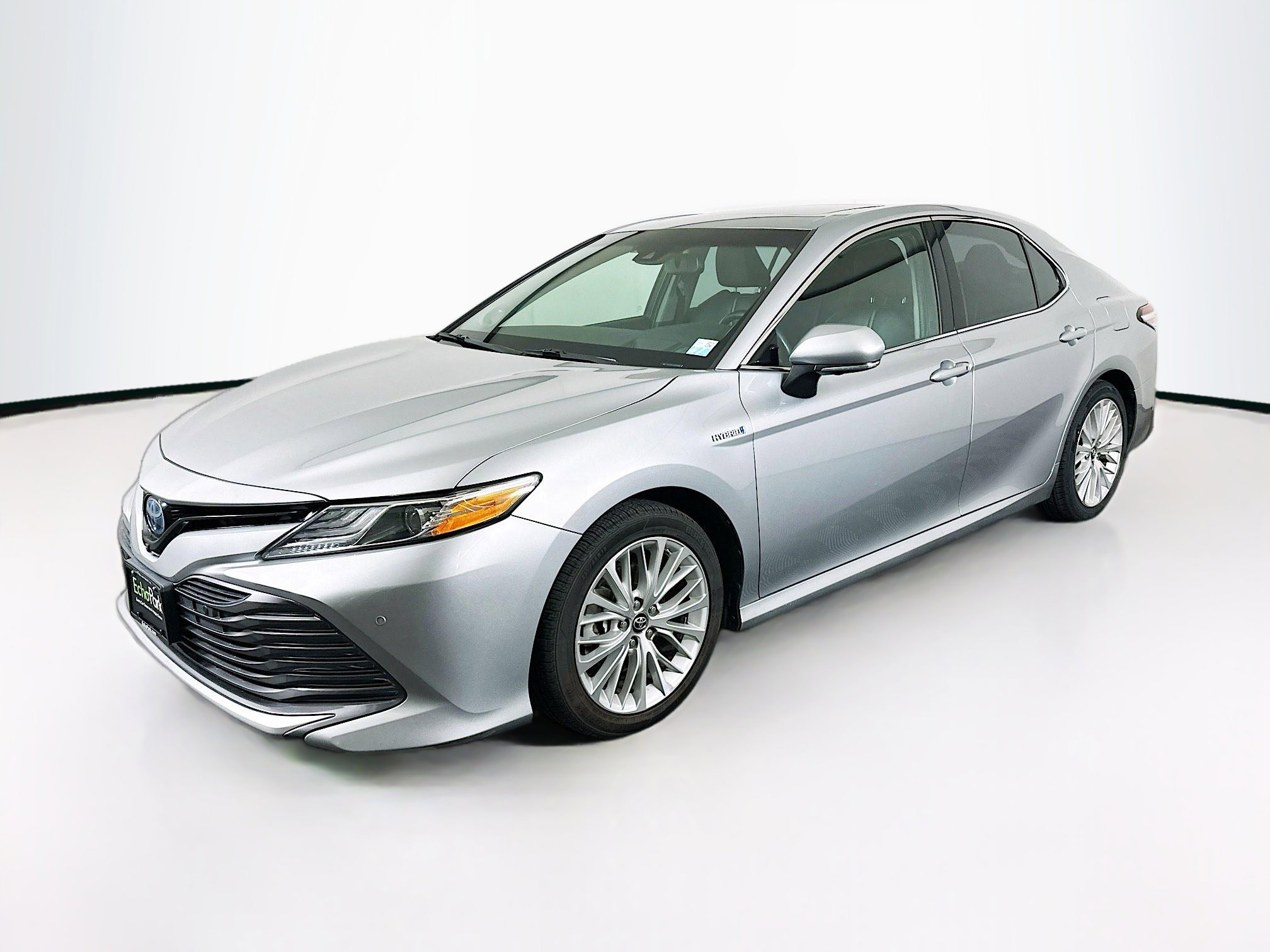 Used 2018 Toyota Camry XLE w/ Audio Package FWD image 3