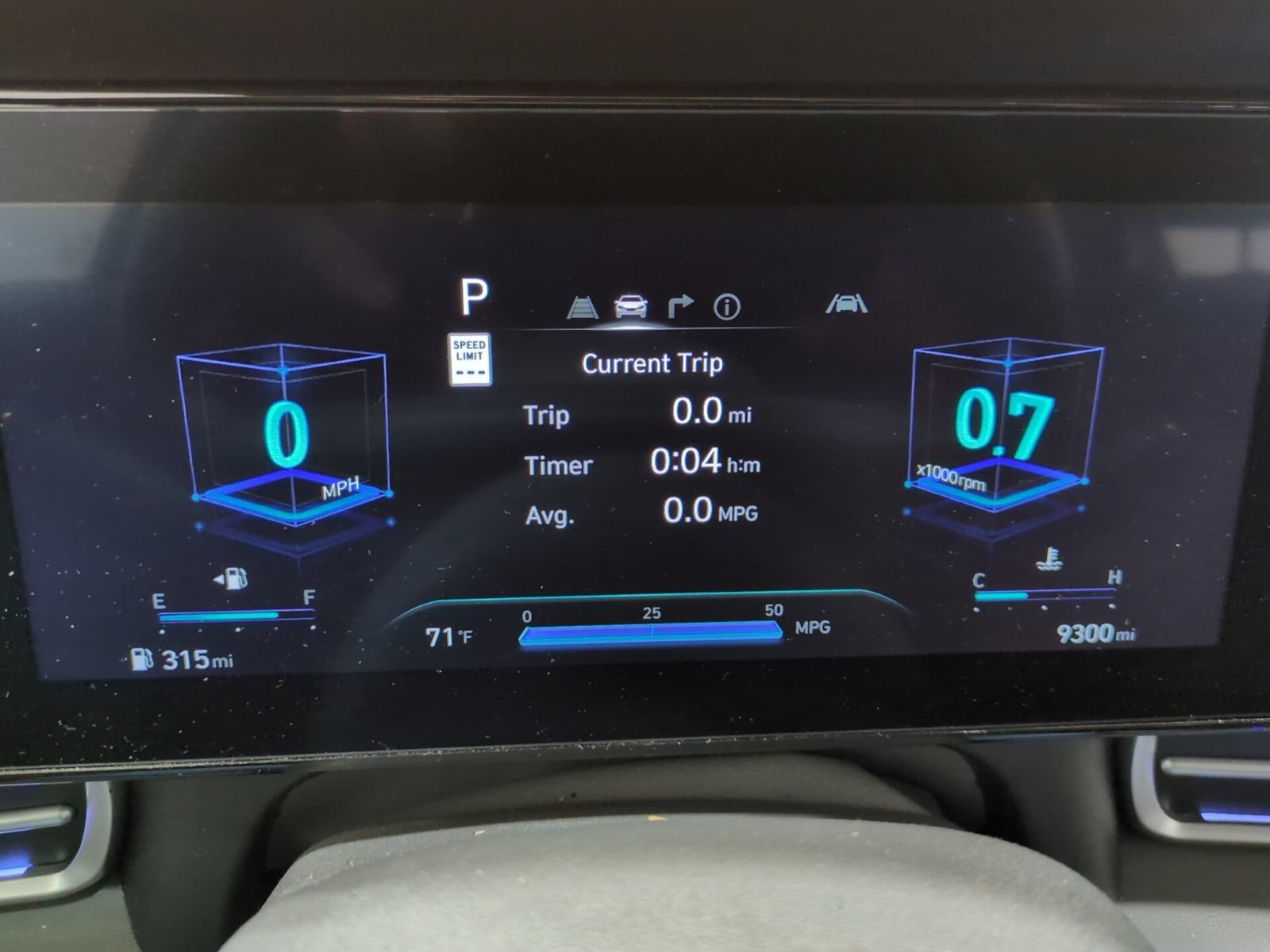 Certified 2024 Hyundai Elantra SEL w/ Convenience Package FWD image 18
