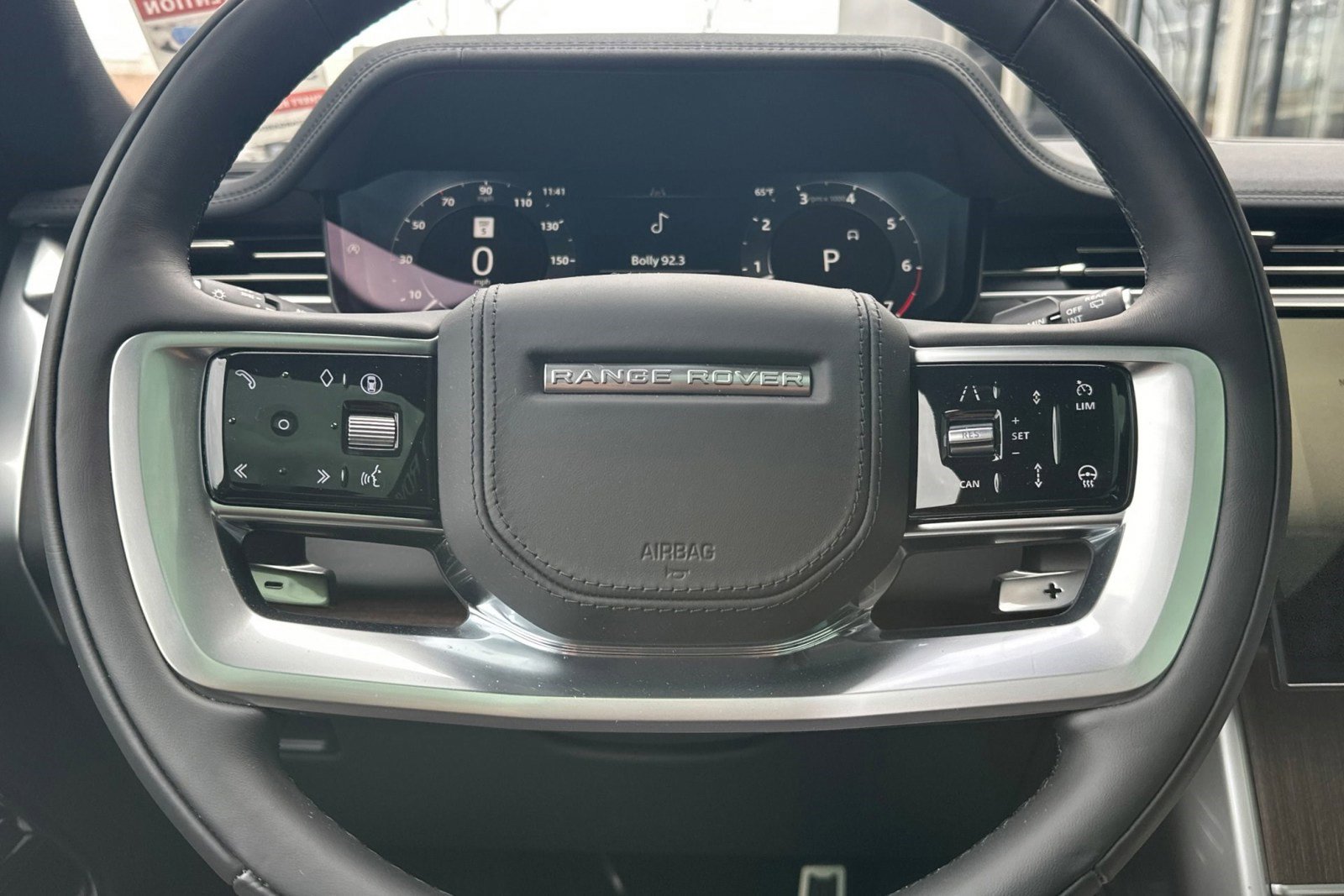 New 2026 Land Rover Range Rover SE image 16