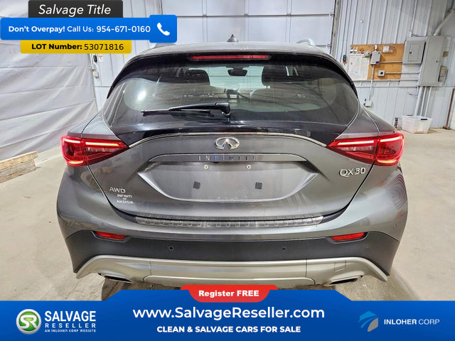 Used 2018 INFINITI QX30 Premium w/ Navigation Package AWD/4WD image 8