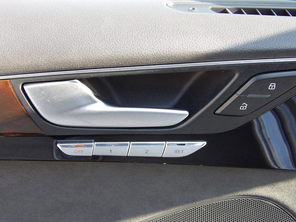 Used 2015 Audi A8 L 3.0T AWD/4WD image 13