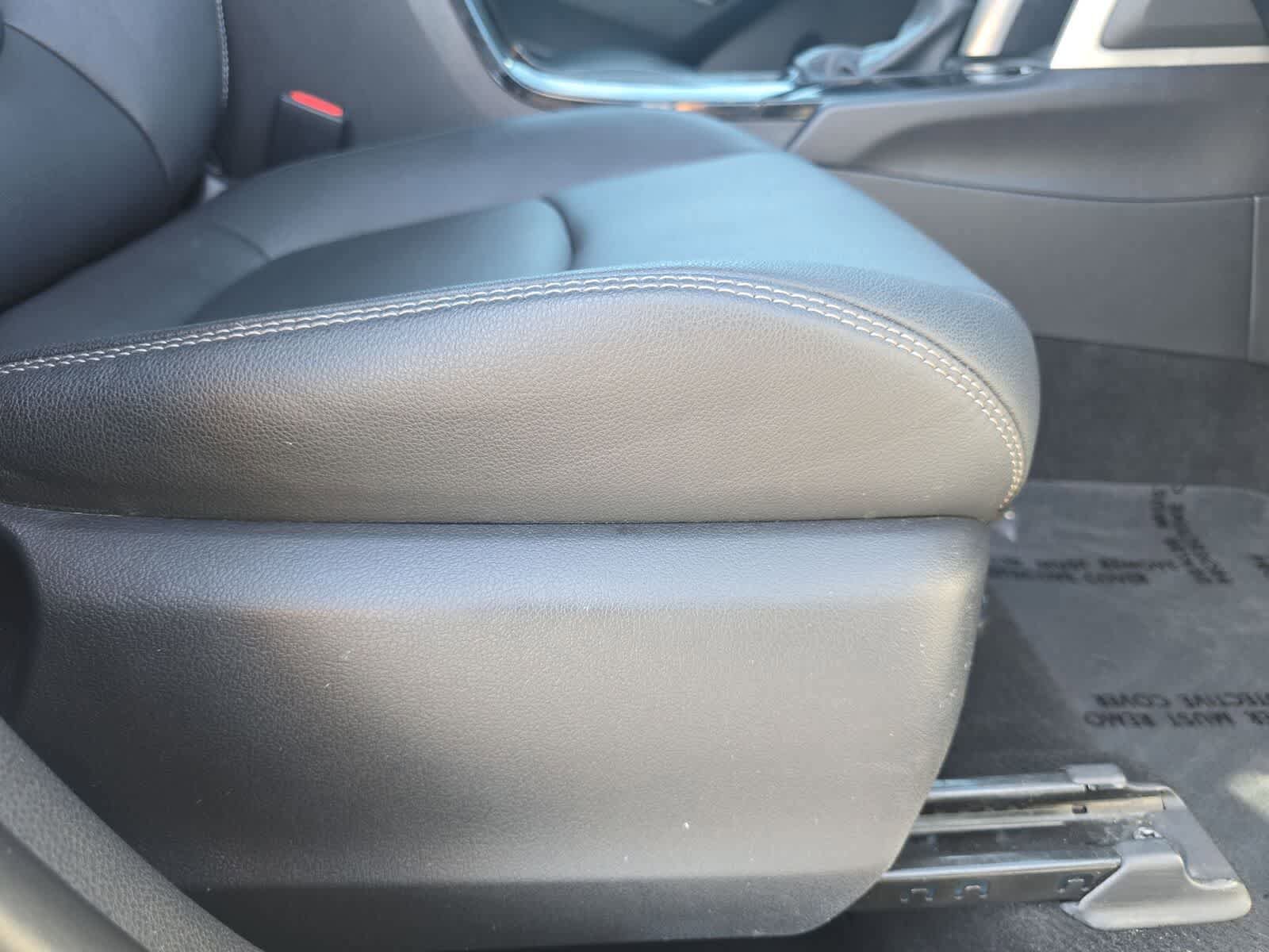 Certified 2024 Toyota Corolla Cross XLE FWD image 12