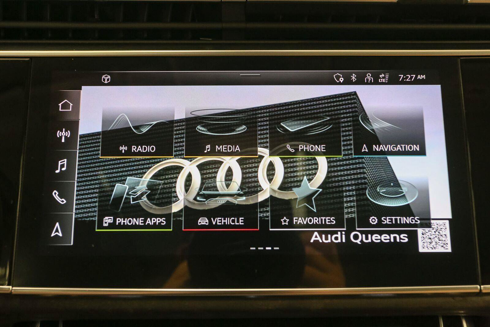Used 2023 Audi Q8 Premium w/ Convenience Package AWD/4WD image 27