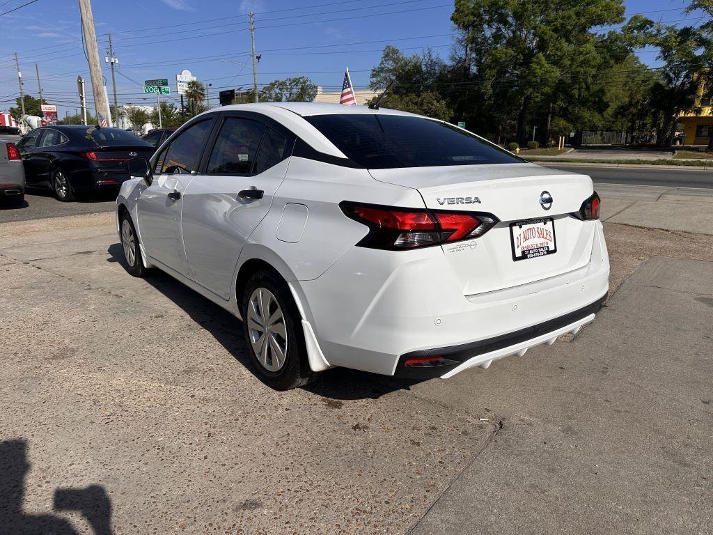 Used 2021 Nissan Versa S FWD image 7