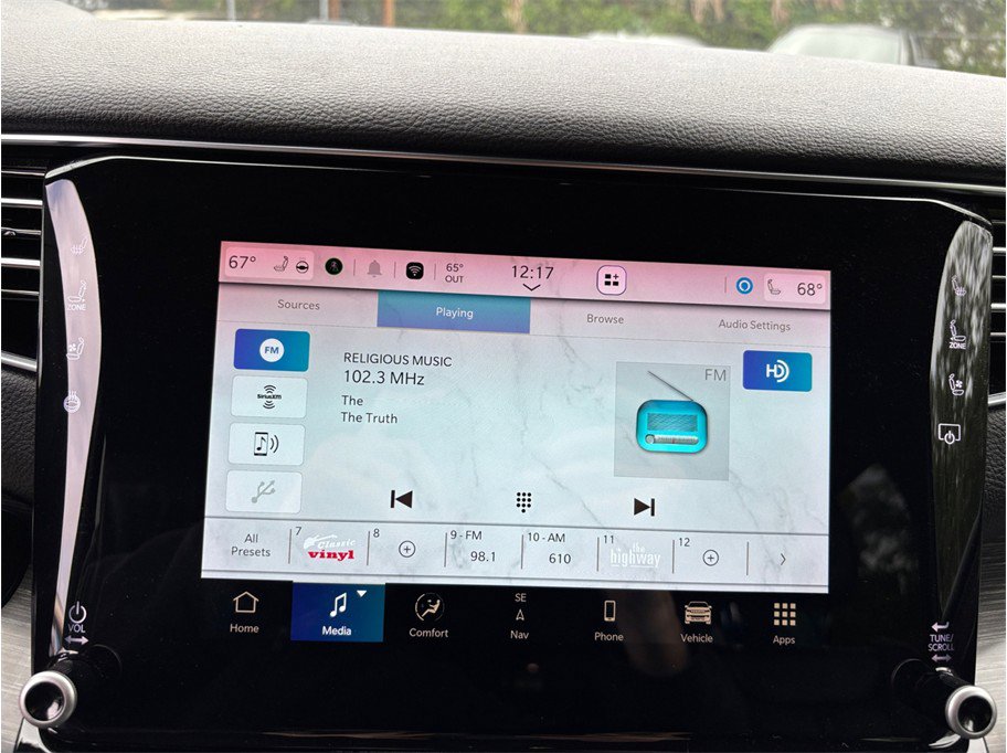 Used 2024 Jeep Wagoneer Series II w/ Flexible Seating Group image 32