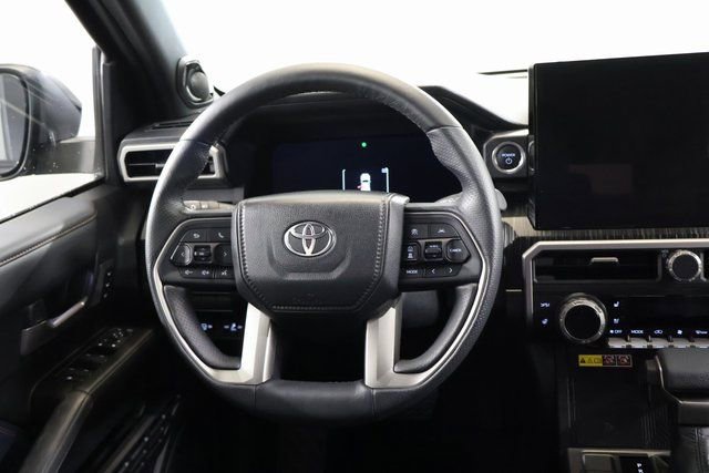 Certified 2025 Toyota 4Runner 4WD image 16