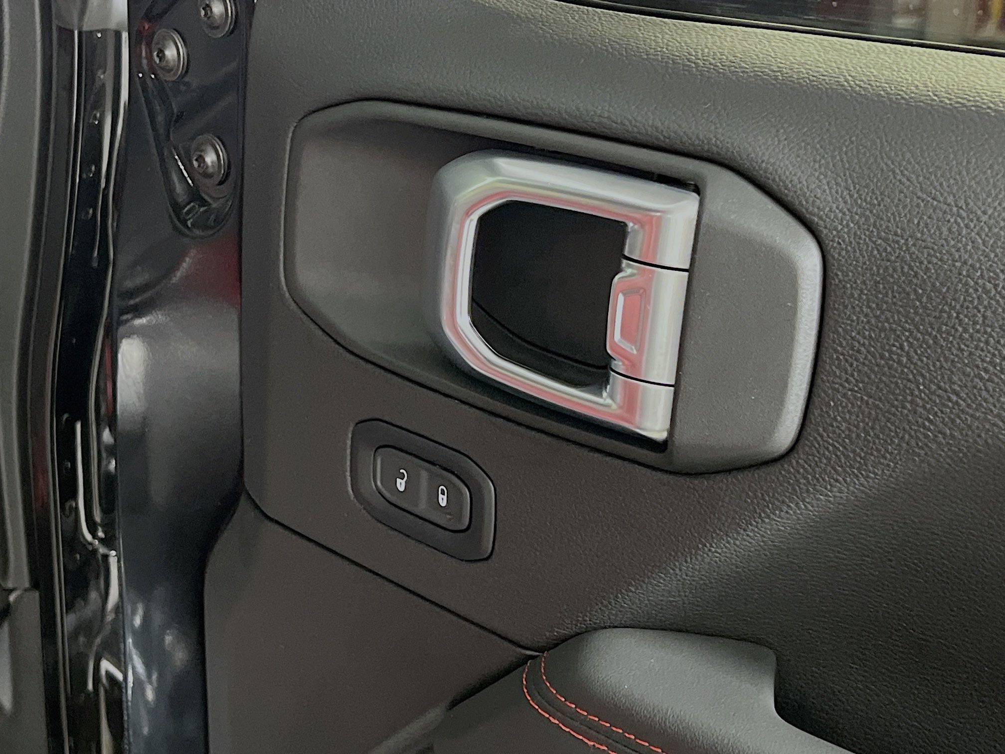 Used 2024 Jeep Wrangler Unlimited Rubicon 392 image 32