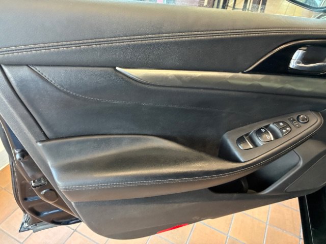 Used 2021 Nissan Maxima 3.5 SV w/ Floor Mat Group FWD image 13