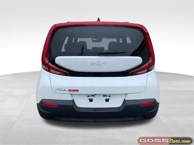 Used 2022 Kia Soul LX w/ Technology Package image 4
