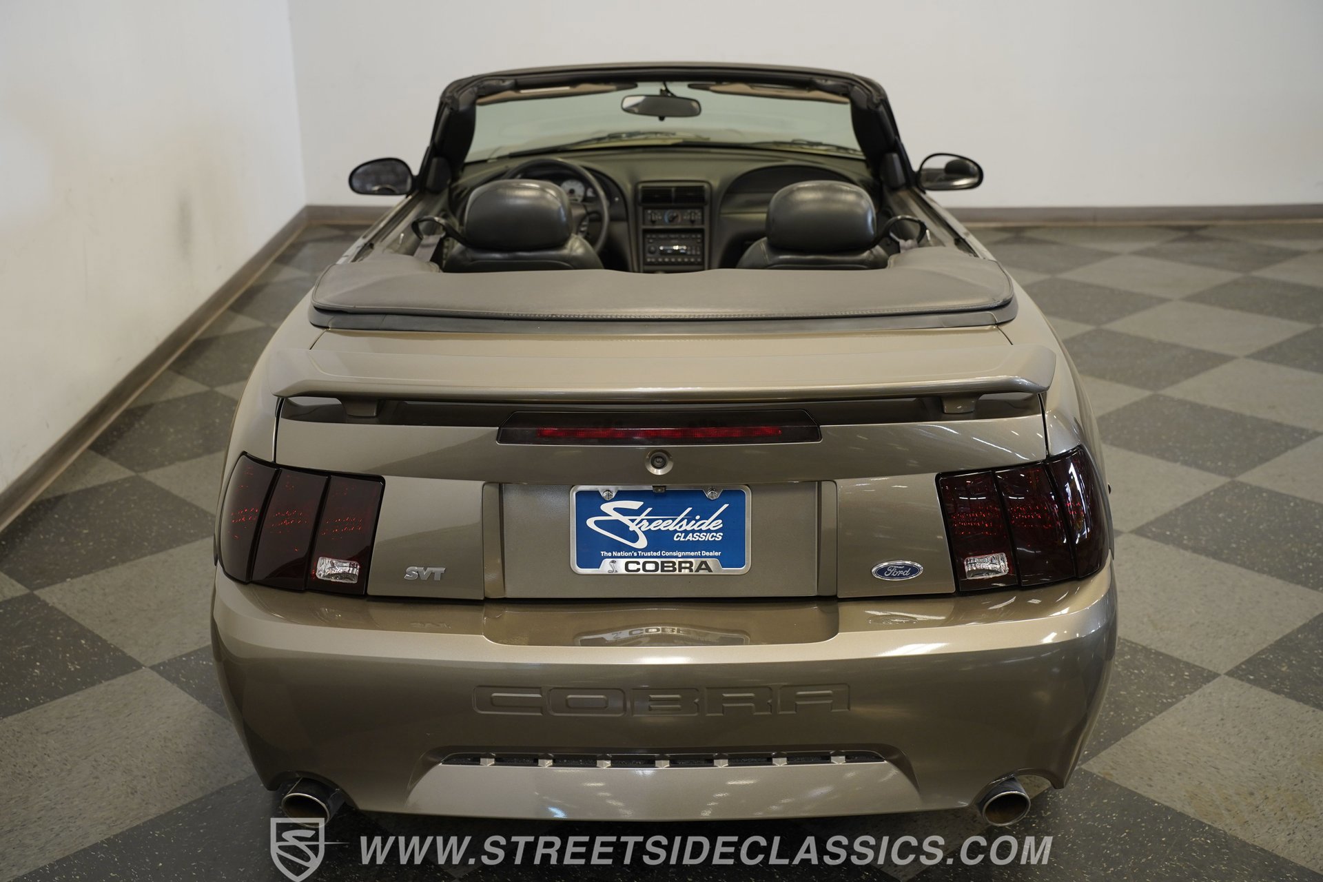 Used 2001 Ford Mustang Cobra RWD image 28