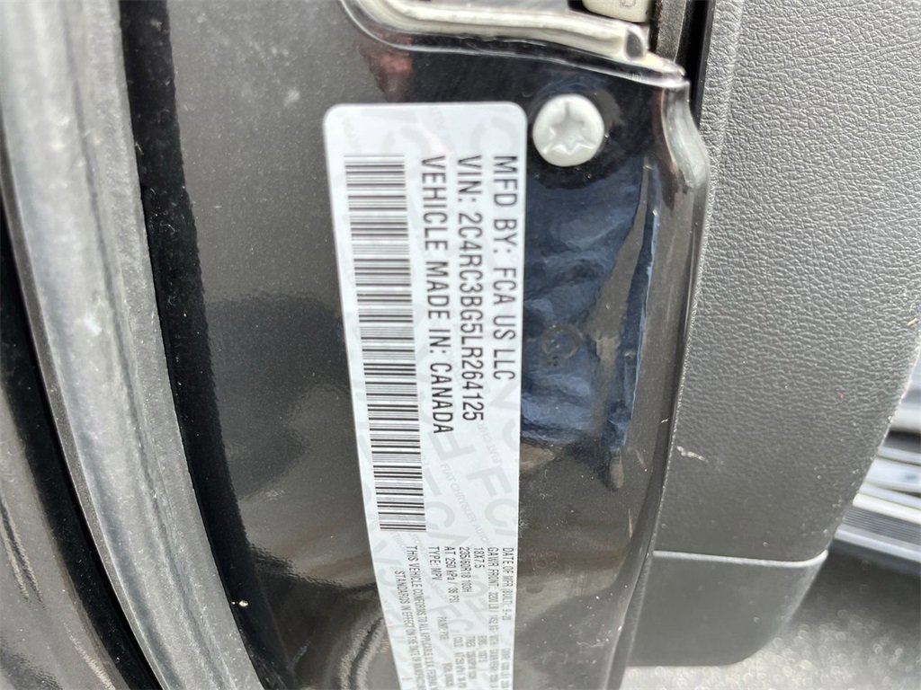 Used 2020 Chrysler Pacifica Touring-L image 34