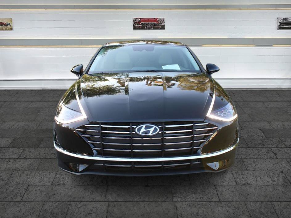 Used 2023 Hyundai Sonata SE FWD image 2