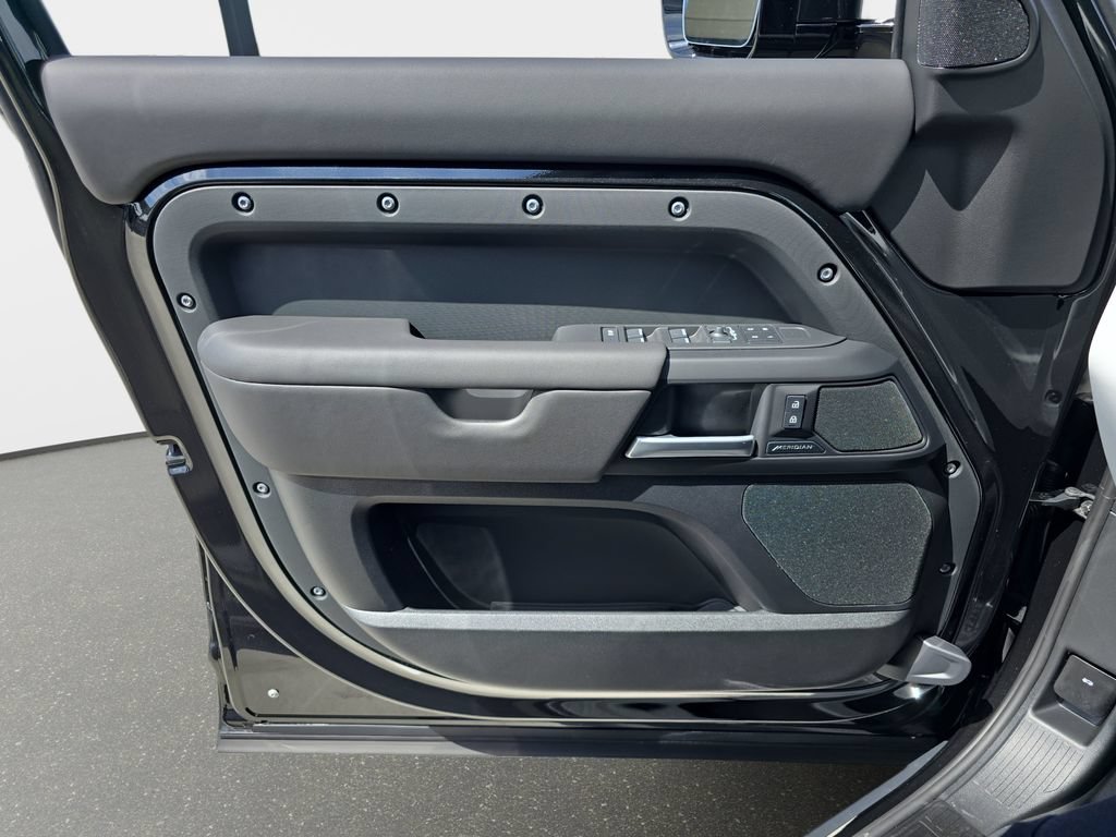 New 2026 Land Rover Defender 110 S AWD/4WD image 27