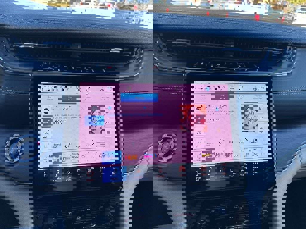 New 2025 Jeep Grand Cherokee L Limited w/ Luxury Tech Group II image 20