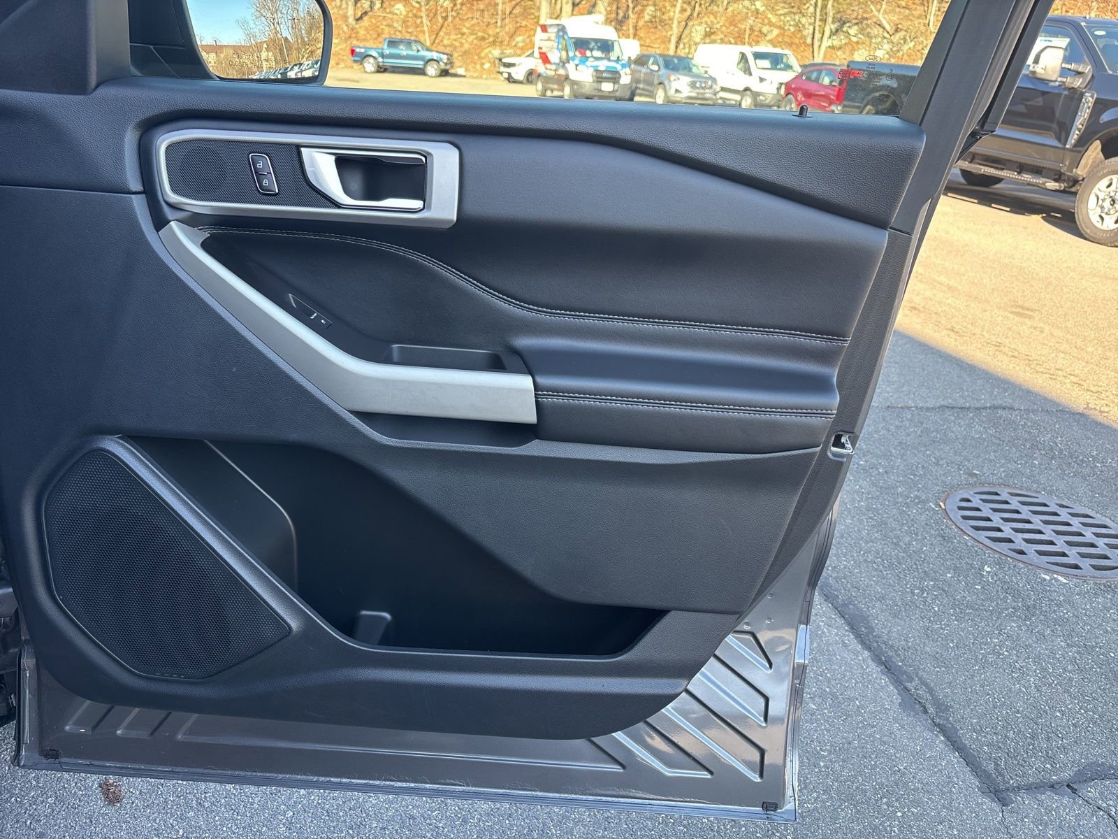 Certified 2022 Ford Explorer XLT w/ Equipment Group 202A image 50