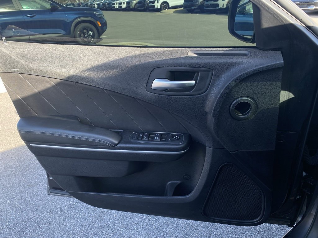 Used 2020 Dodge Charger SXT image 19