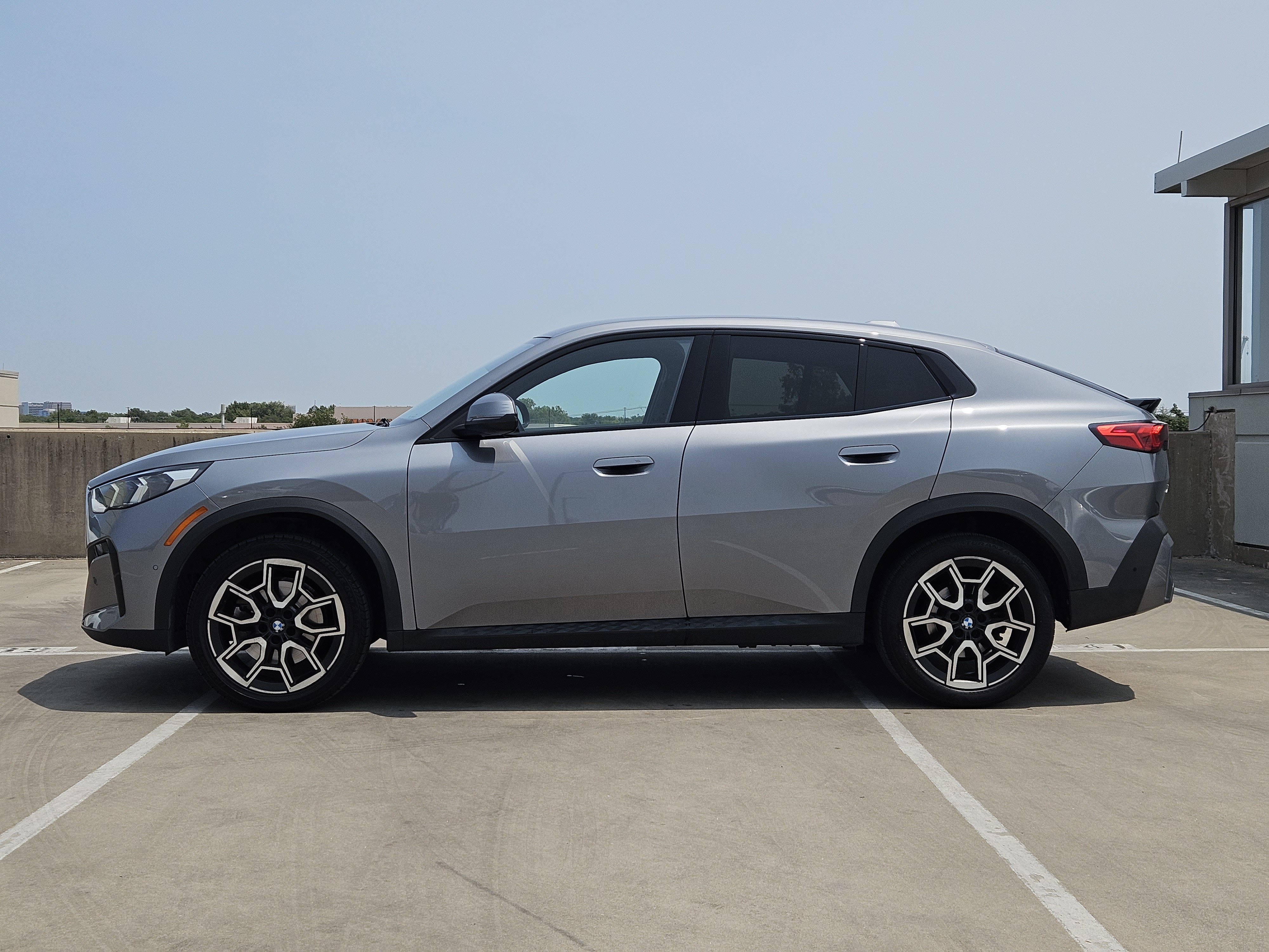 Used 2025 BMW X2 xDrive28i AWD/4WD video 2
