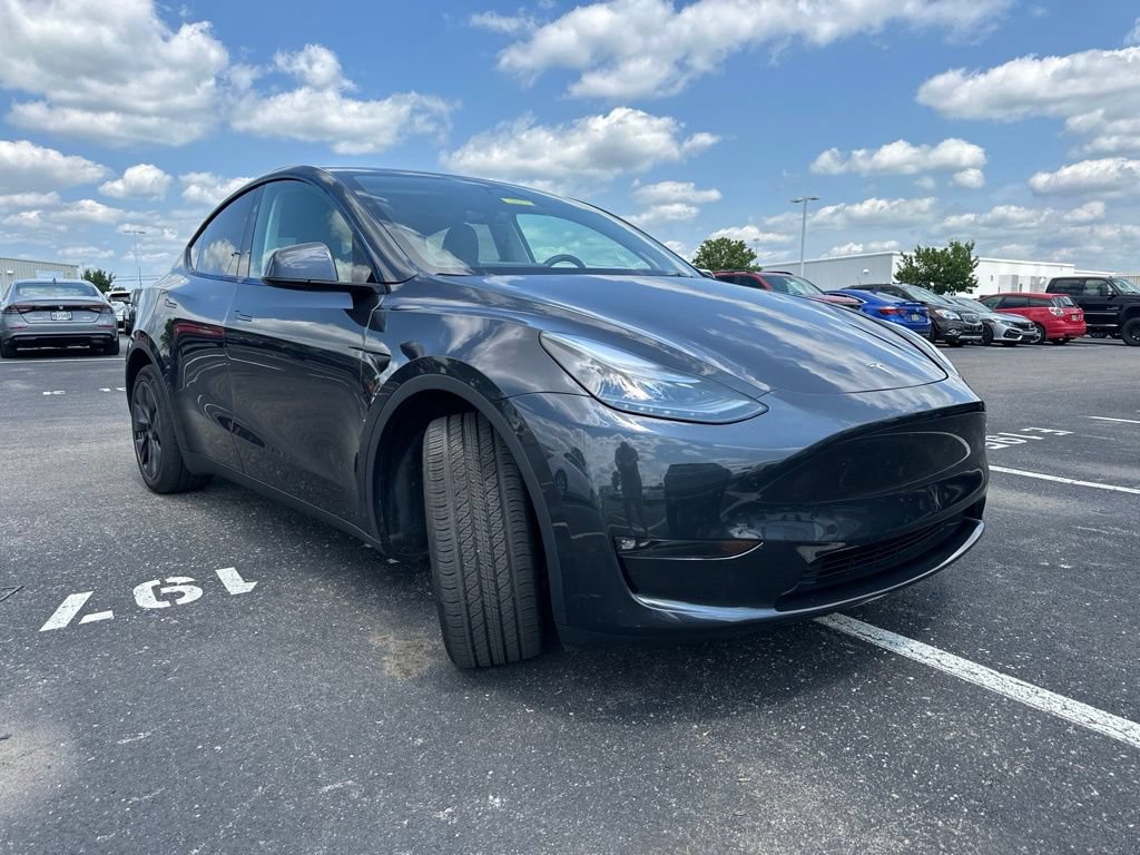 Used 2025 Tesla Model Y Long Range AWD/4WD image 14