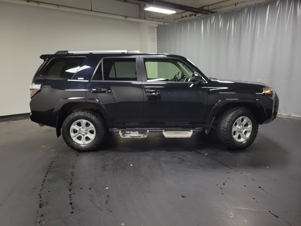 Used 2021 Toyota 4Runner SR5 AWD/4WD image 9